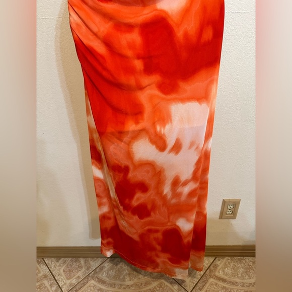 Calvin Klein Vibrant Orange and White Sleeveless Maxi Dress - Picture 5 of 13